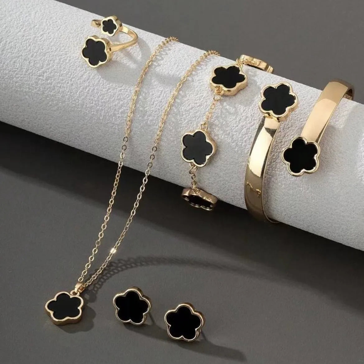 5pcs/set Colorful Enamel Plum Blossom Bracelets for Women Lucky Five Leaf Flower Necklace Earring Elegance Party Jewelry Gifts Soldes-ShopOnline