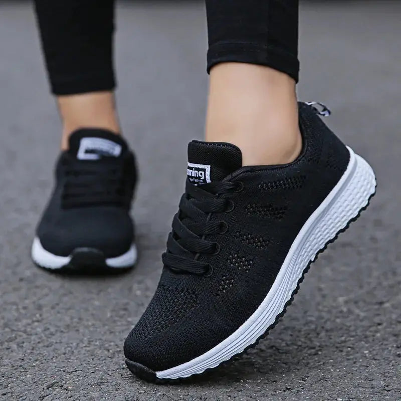 Chaussures décontractées pour femmes Mode Respirante Marche Mesh Chaussures plates Baskets Femmes 2021 Gym Chaussures vulcanisées Chaussures féminines blanches sports filles femmes - Soldes-ShopOnline