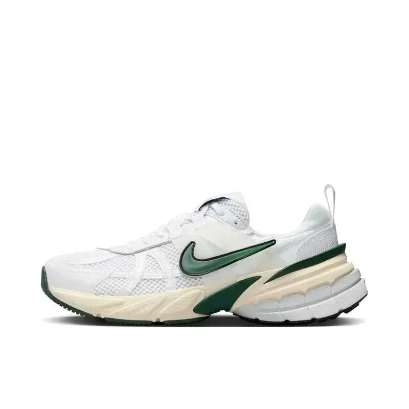 Nike V2K Run Unisexe – Beige & Noir, Antidérapant, Léger, Running & Casual, FD0736-103 Soldes-ShopOnline
