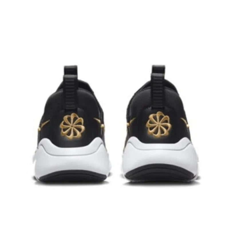 Nike Flex Plus 2 Slip-On Femme – Sangles Élastiques, Accents Dorés, Légère & Tendance Soldes-ShopOnline
