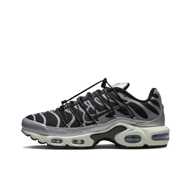 Nike Air Max Plus Utility - Baskets Running Homme Femme - Mesh Respirant & Coussin d'Air - Noir/Blanc FD0670-001 Soldes-ShopOnline