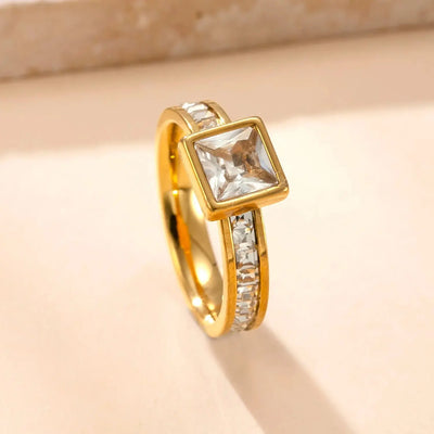 Bague en acier inoxydable 316L pour femmes de luxe Zircon Doigt Bijoux de mode Accessoires Cadeau de fête idée de cadeau femme fille à prix discount - Soldes-ShopOnline