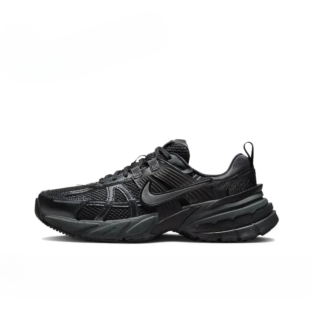 Nike V2K Run Unisexe – Beige & Noir, Antidérapant, Léger, Running & Casual, FD0736-103 Soldes-ShopOnline
