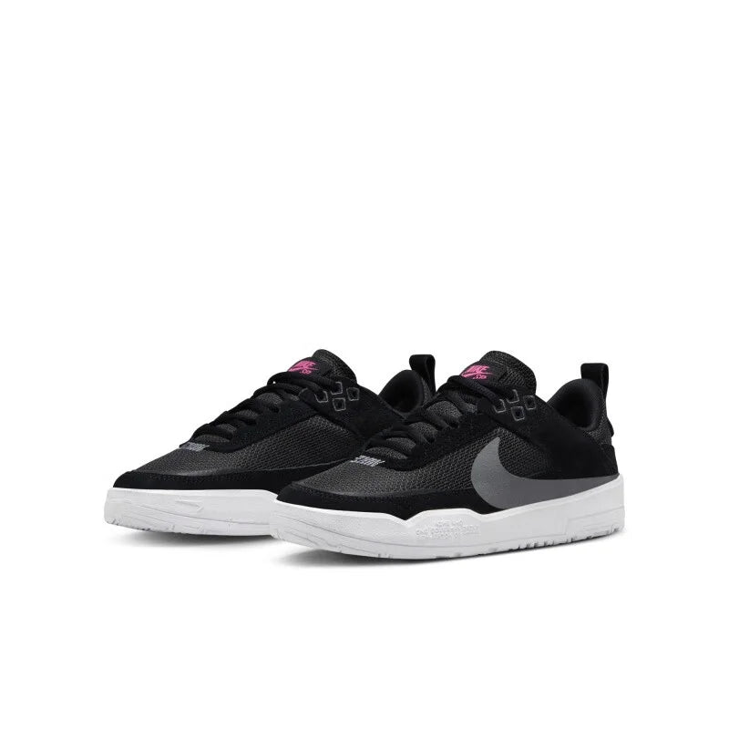 Nike SB Day One Femme – Skate Shoes Légères, Durables, Noir Polyvalent, Basse Soldes-ShopOnline