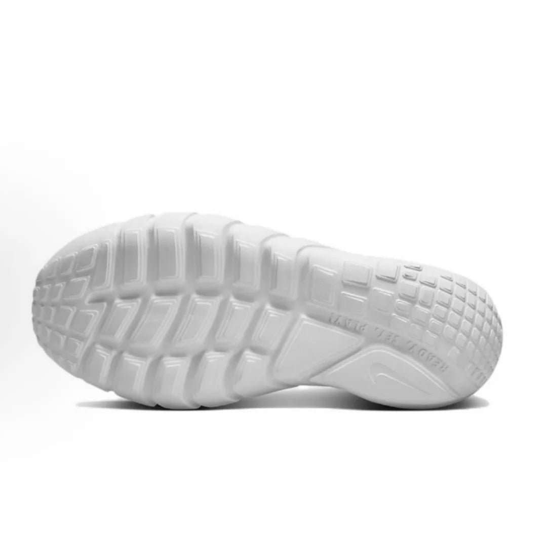 Nike Flex Runner 2 Slip-On Femme – Argent & Blanc, Mesh Cousu, Légère, Trajet & Voyage Soldes-ShopOnline