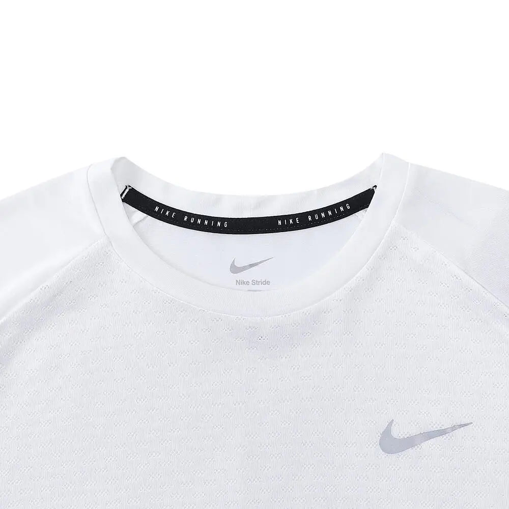 NIKE 2025 Men's AS M NK DFADV STRIDE SS TOP Knitted T-shirt HV5204-100 Soldes-ShopOnline