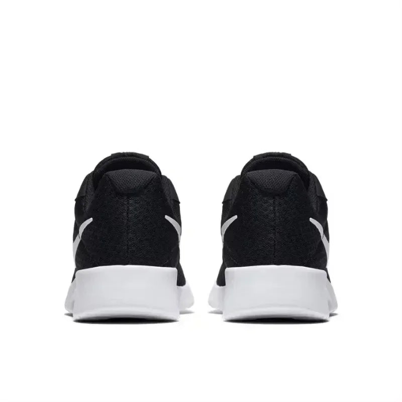Nike Tanjun Sneakers Homme & Femme – Noir/Blanc, Léger, Antidérapant, Low Top Soldes-ShopOnline