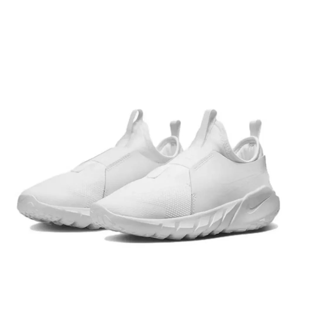 Nike Flex Runner 2 Slip-On Femme – Argent & Blanc, Mesh Cousu, Légère, Trajet & Voyage Soldes-ShopOnline