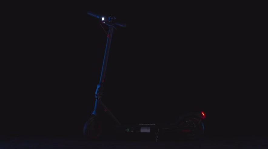 Trottinette Électrique iScooter i9 350W — 30 km/h | Autonomie 30 km | Pneus 8,5 pouces | Adulte